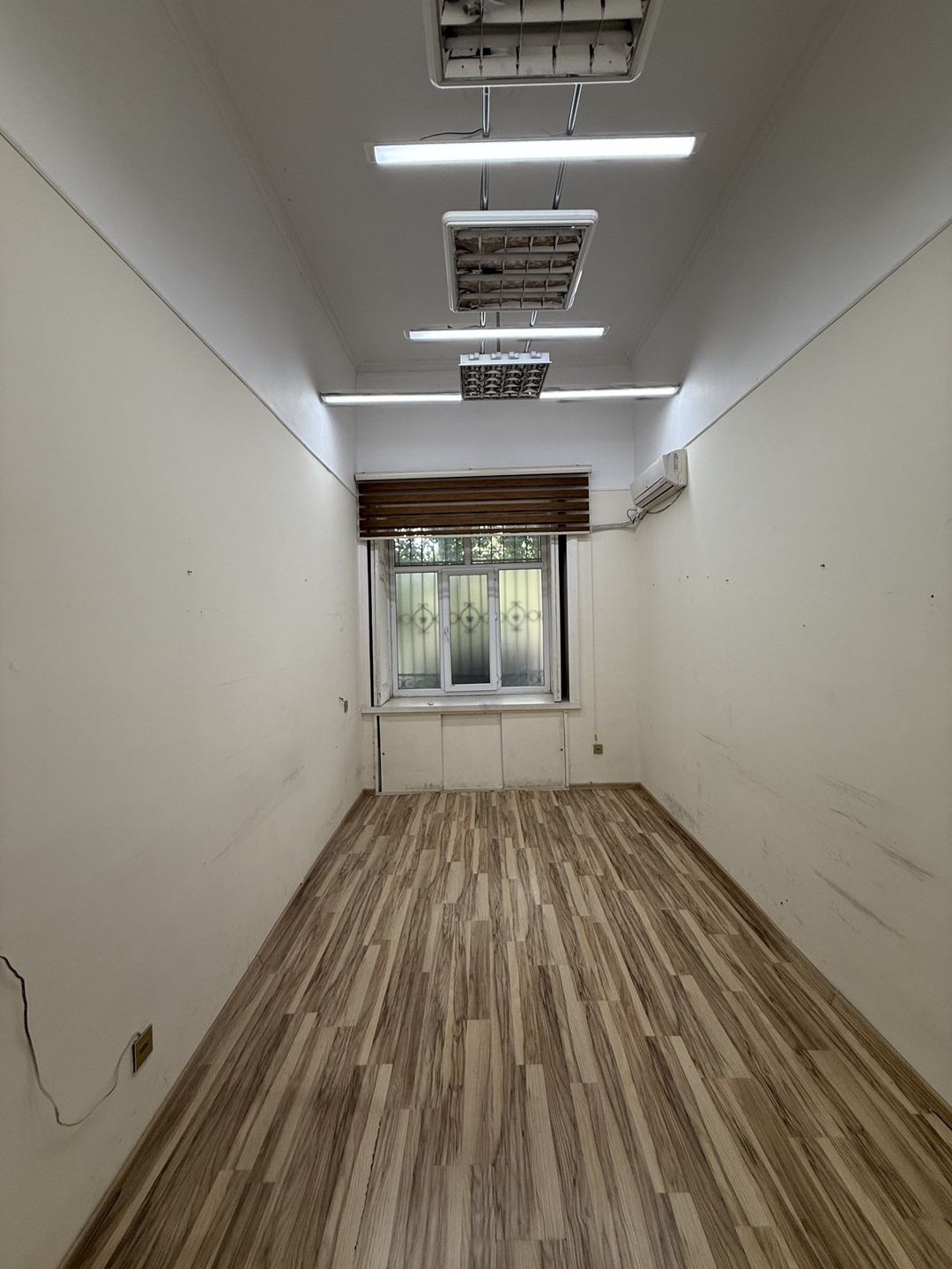 Satılır 4 otaqlı köhnə tikili 110 m² — Mənzil, Bakı (3)