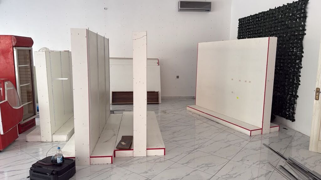 Ciddi alıcıya endirim olacaq 180 manat vitrin İsdeyen yazsin — Vitrini, Bakı