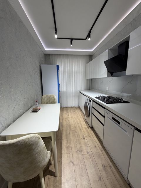 Satılır 2 otaqlı yeni tikili 57 m² — Bakı