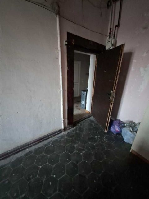Satılır 3 otaqlı köhnə tikili 60 m² — Bakı