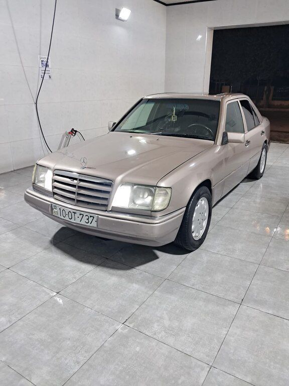 Mercedes E 220, 2.2 L, 1994 il, 666 350 km 10-OT-737 — Avtomobillər, Sabirabad