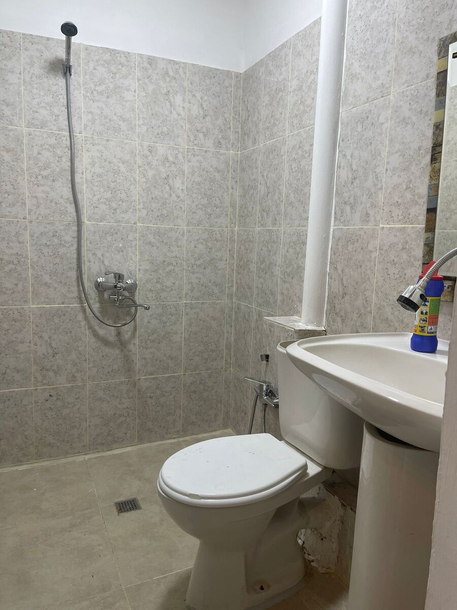 İcarəyə verilir 1 otaqlı köhnə tikili 46 m² — Mənzil, Bakı (5)