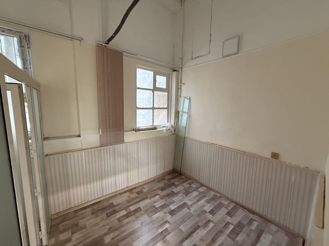 Satılır 4 otaqlı köhnə tikili 110 m² — Mənzil, Bakı (7)