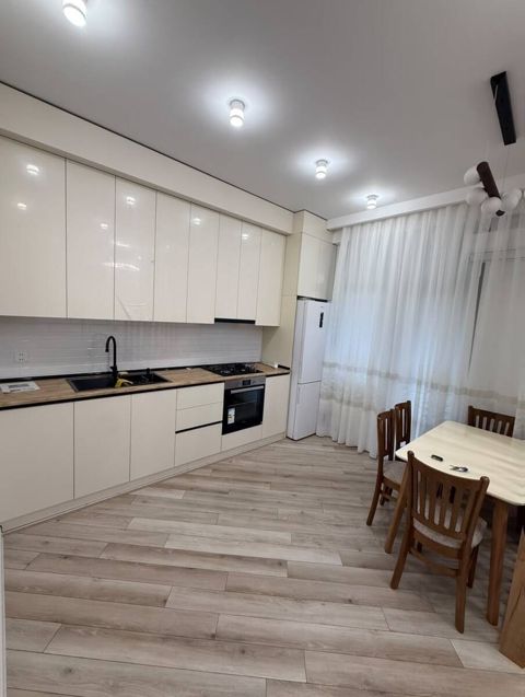 İcarəyə verilir 2 otaqlı yeni tikili 50 m² — Bakı