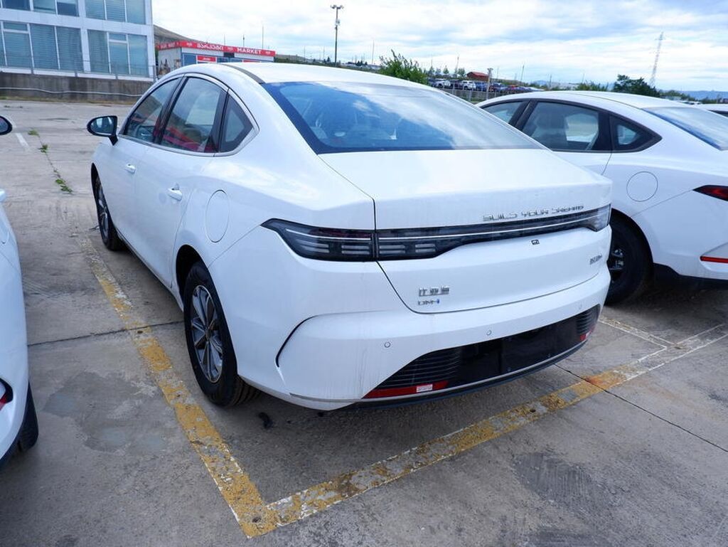 BYD Qin Plus: 1.6 l 2025 il 10 km Sedan — Avtomobillər, Bakı (4)