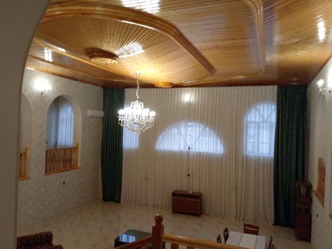 Satılır 4 otaqlı həyət evi/bağ evi 286 m² — Gəncə
