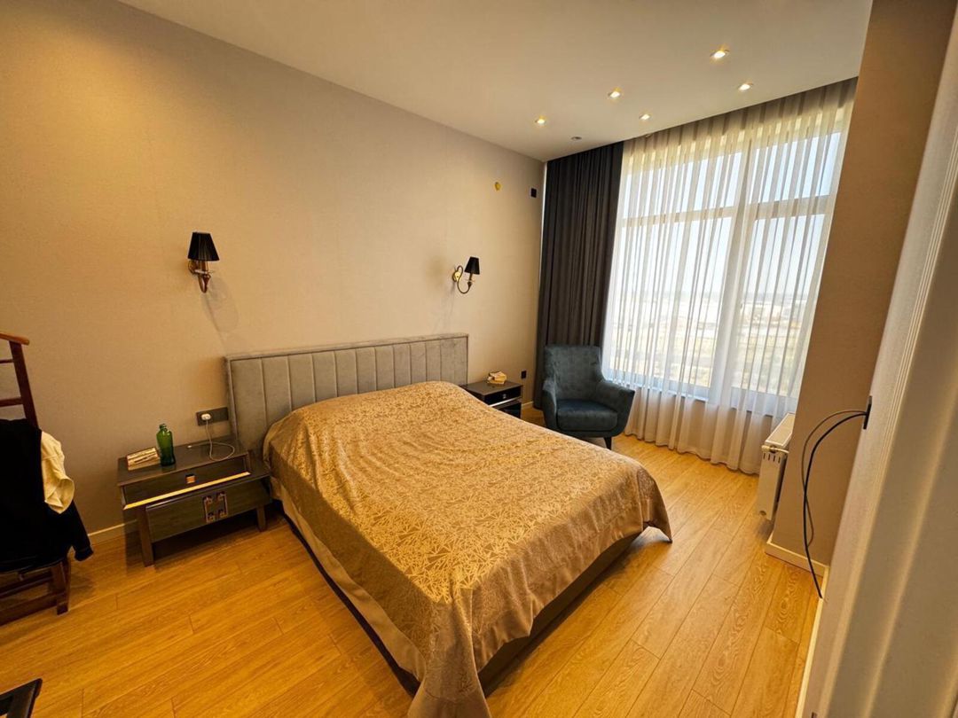 Satılır 5 otaqlı həyət evi/bağ evi 250 m² — Ev, villa, Bakı (8)