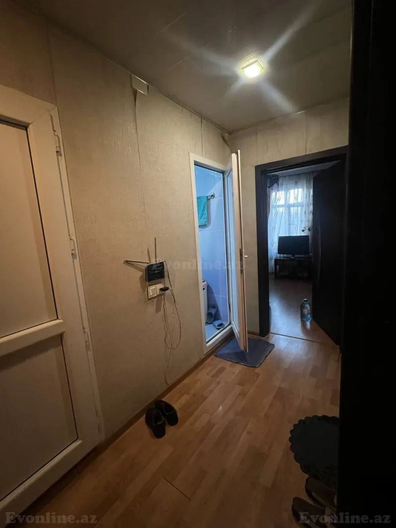 Satılır 2 otaqlı Mənzil Köhnə tikili 55 m² Bakı, Sabunçu r., Bakıxanov — Mənzil, Bakı (8)