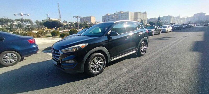 Hyundai Tucson 77-UP-972 — Minik avtomobili icarəsi, Bakı