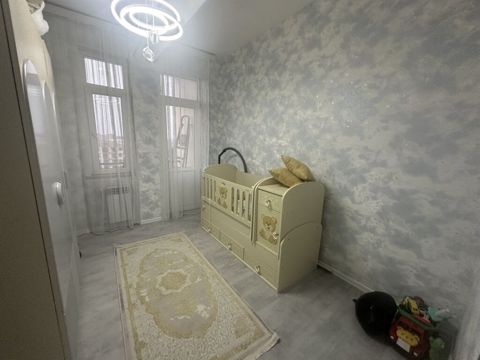 Ev şəkildə görünən bütün əşyaları ilə birlikdə satılır. Hər şey — Lənkəran