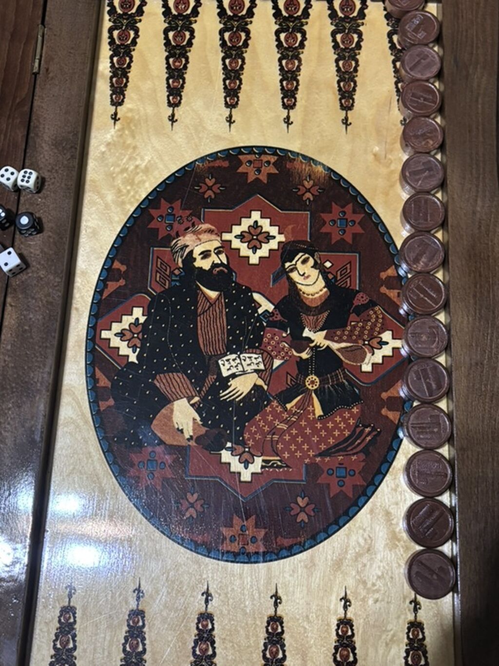 Qoz ağacından hazırlanmış nərd satılır. Təbii qoz ağacı, möhkəm — Şax, şəkəh, nard, Bakı (8)