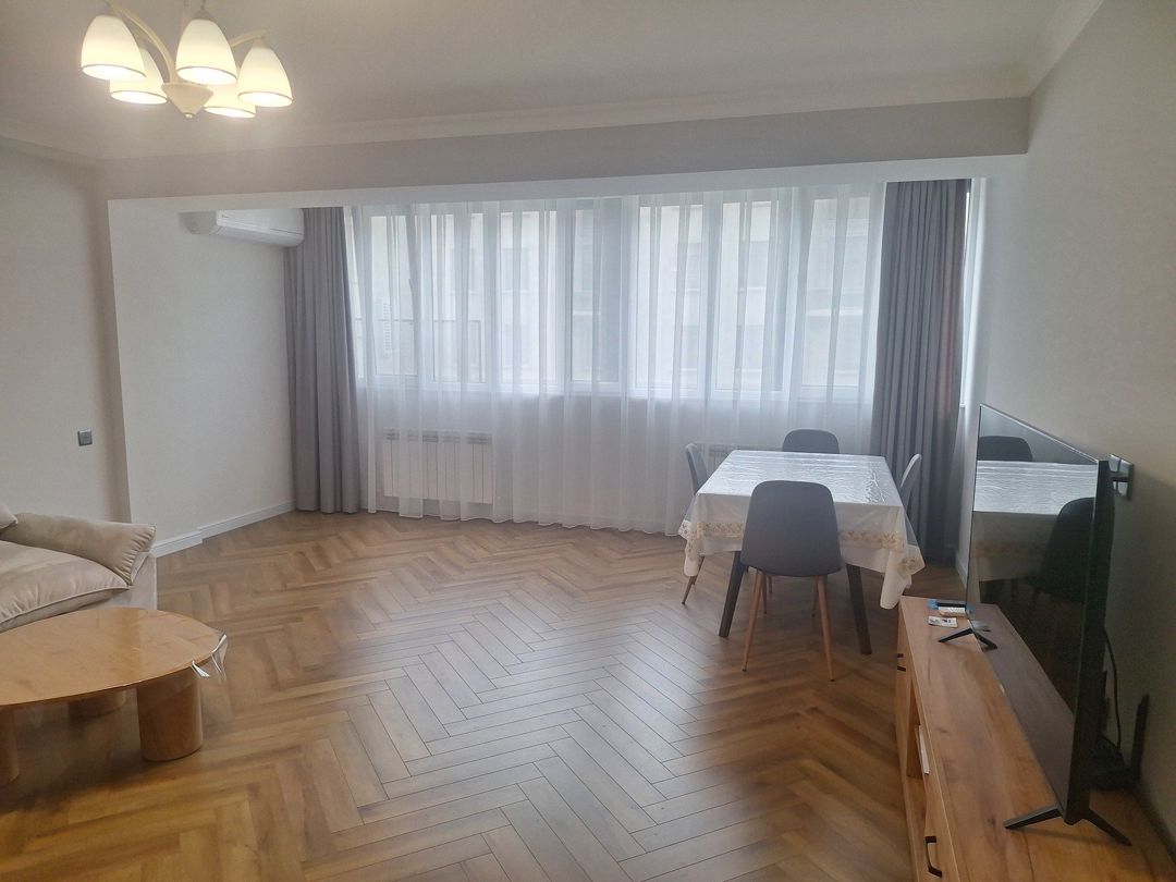 İcarəyə verilir 2 otaqlı köhnə tikili 70 m² — Mənzil, Bakı (2)