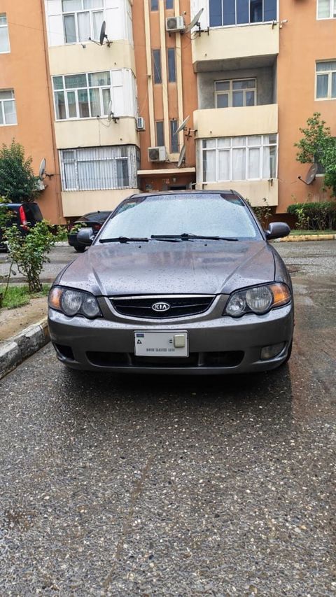 Kia Cerato: 1.8 l 2002 il Sedan — Bakı