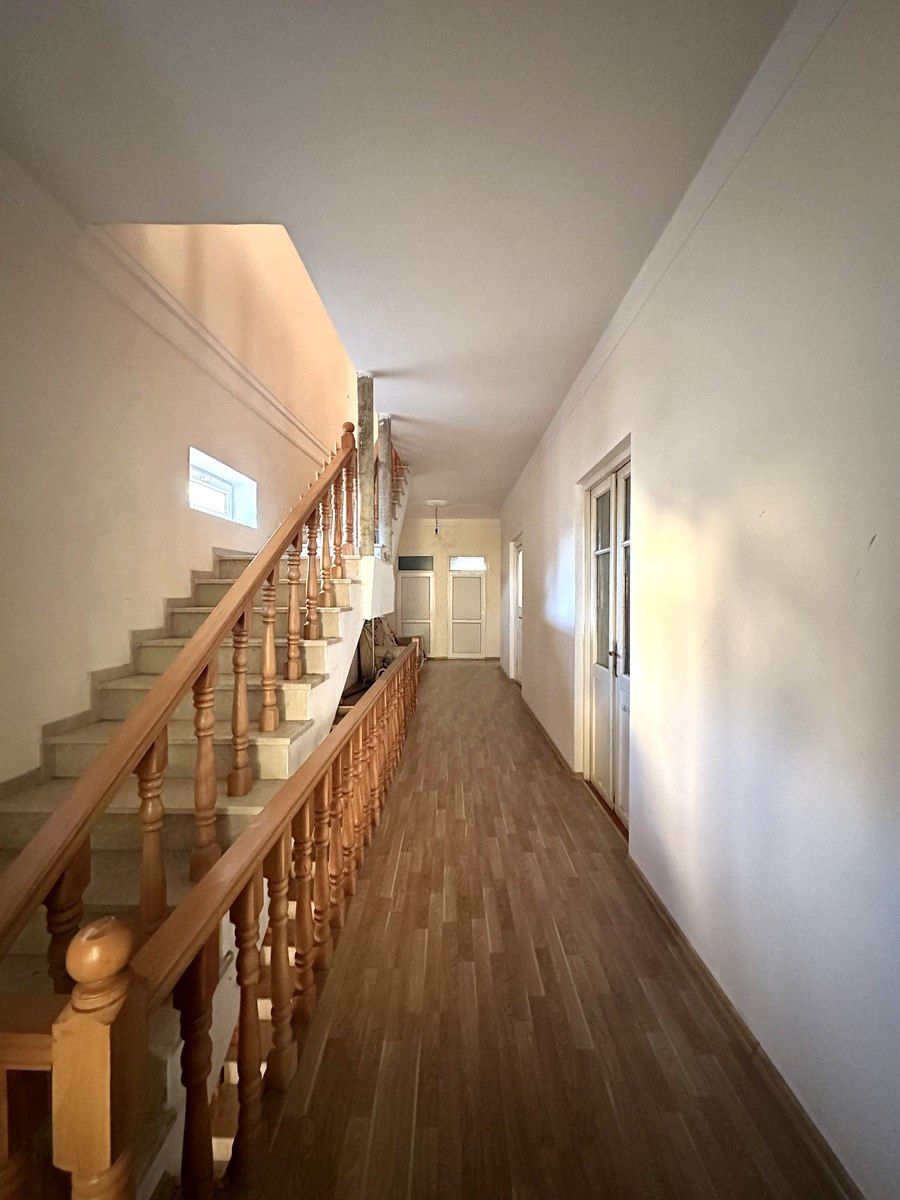 Satılır 12 otaqlı həyət evi/bağ evi 300 m² — Ev, villa, Bakı (9)