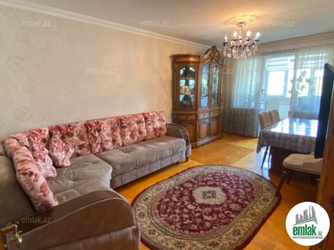 Satılır 4 otaqlı 75 m² köhnə tikili Xalqlar Dostluğu m