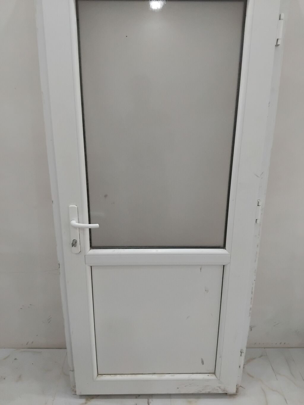 PVC Qapı – ağ rəng, şüşəli dizayn - Material: PVC profil - Rəng: Ağ — Pəncərələr, qapılar, balkonlar, Bakı (2)