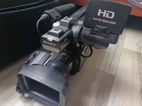 Sony peşəkar videokamera – Full HD 1920x1080 Xüsusiyyətlər: - G — Sumqayıt