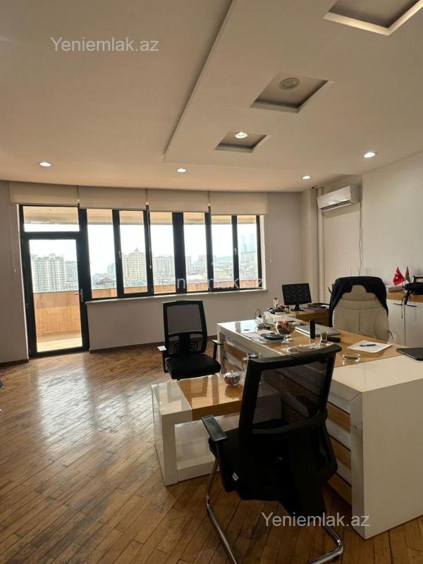 Satılır 6 otaqlı Bina evi menzil (Yeni tikili), 307 m², Yasamal rayonu — Mənzil, Bakı (2)