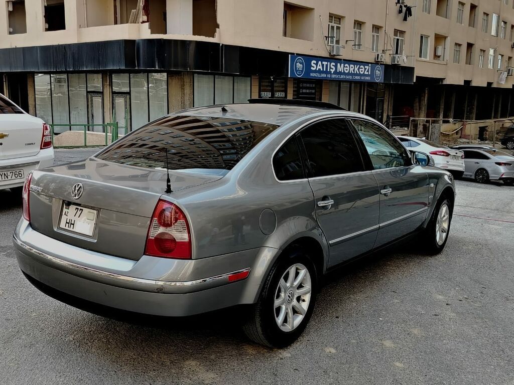 Volkswagen Passat sedan – gümüş-boz Yaxşı vəziyyətdədir. pul — Avtomobillər, Bakı (3)