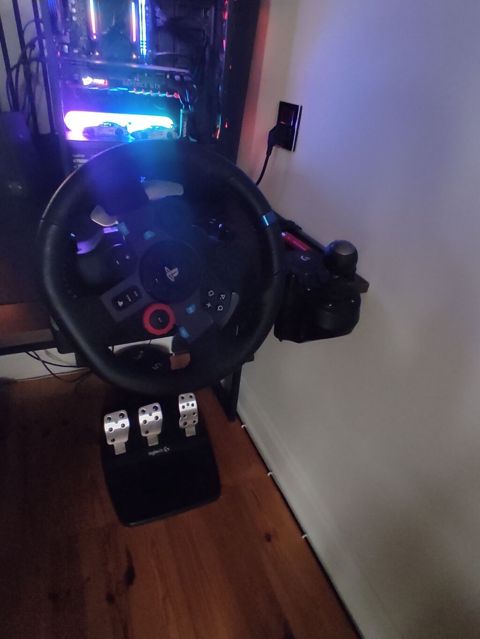 Idiyal veziyetde yoxlayib goture bilersiz Logitech G29 Driving Force — Digah