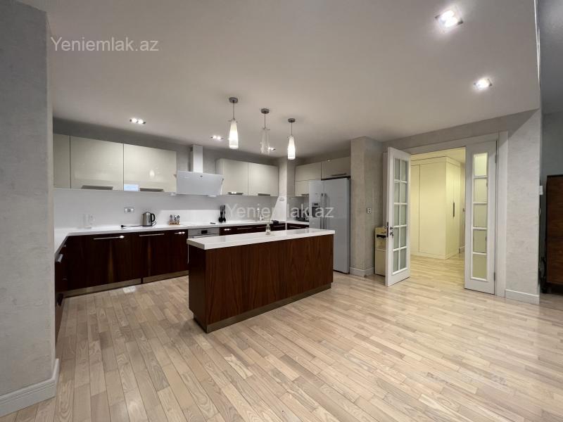 Kirayə 3 otaqlı Bina evi menzil (Yeni tikili), 180 m², Səbail rayonu — Mənzil, Bakı (11)