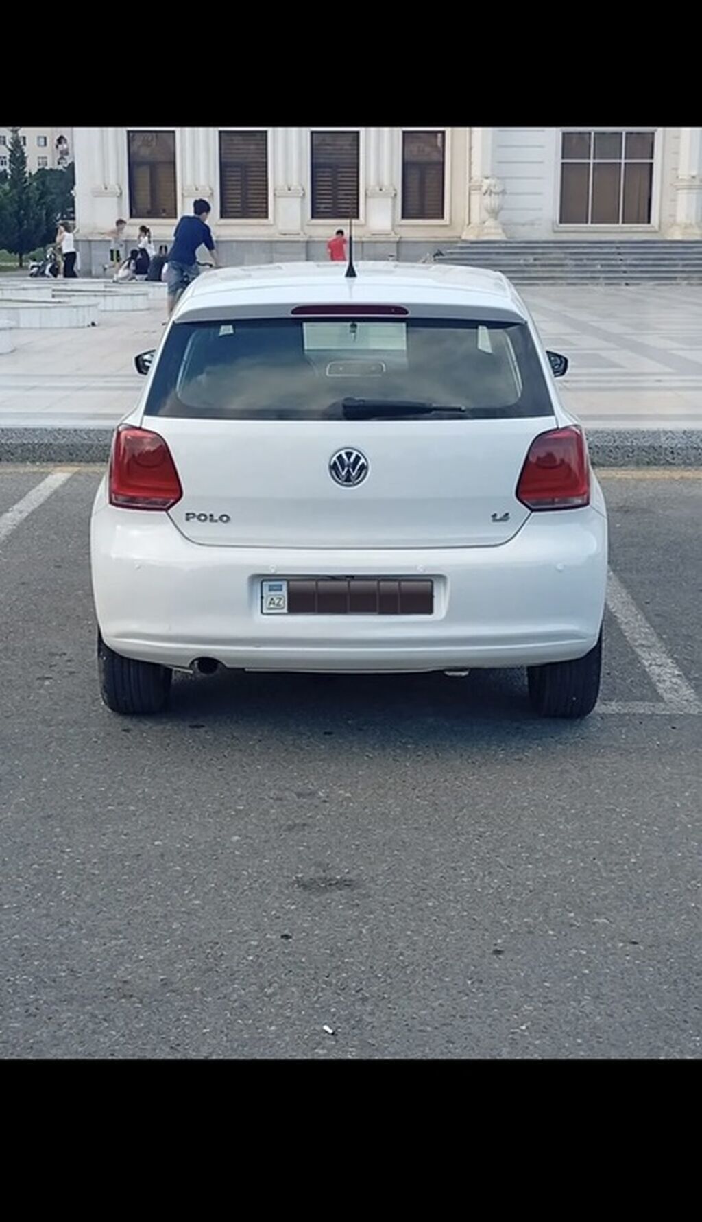 Volkswagen Polo, ağ rəng, 5 qapılı hetçbek. Mühərrik və ötürmə — Avtomobillər, Digah (2)