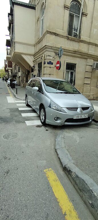 Mitsubishi Grandis, 2.4 L, 2003 il, 341 553 km — Mingəçevir