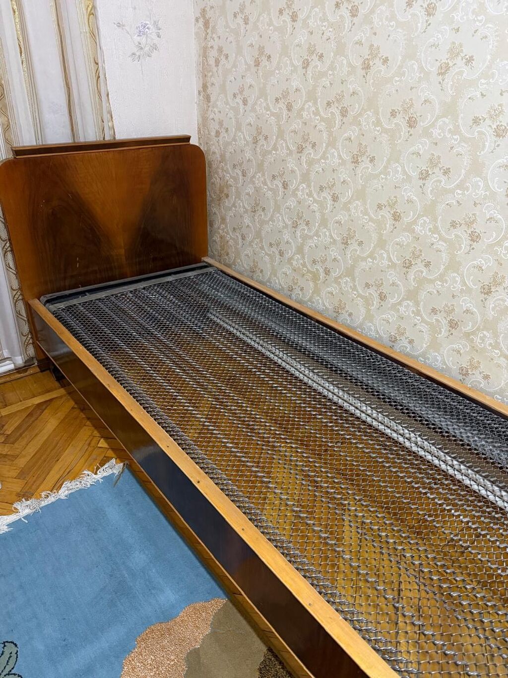 Taxta çarpayı karkası – təknəfərlik 2 ədəd. Hərəsi 50 man - Material — Yataqlar, Bakı (2)