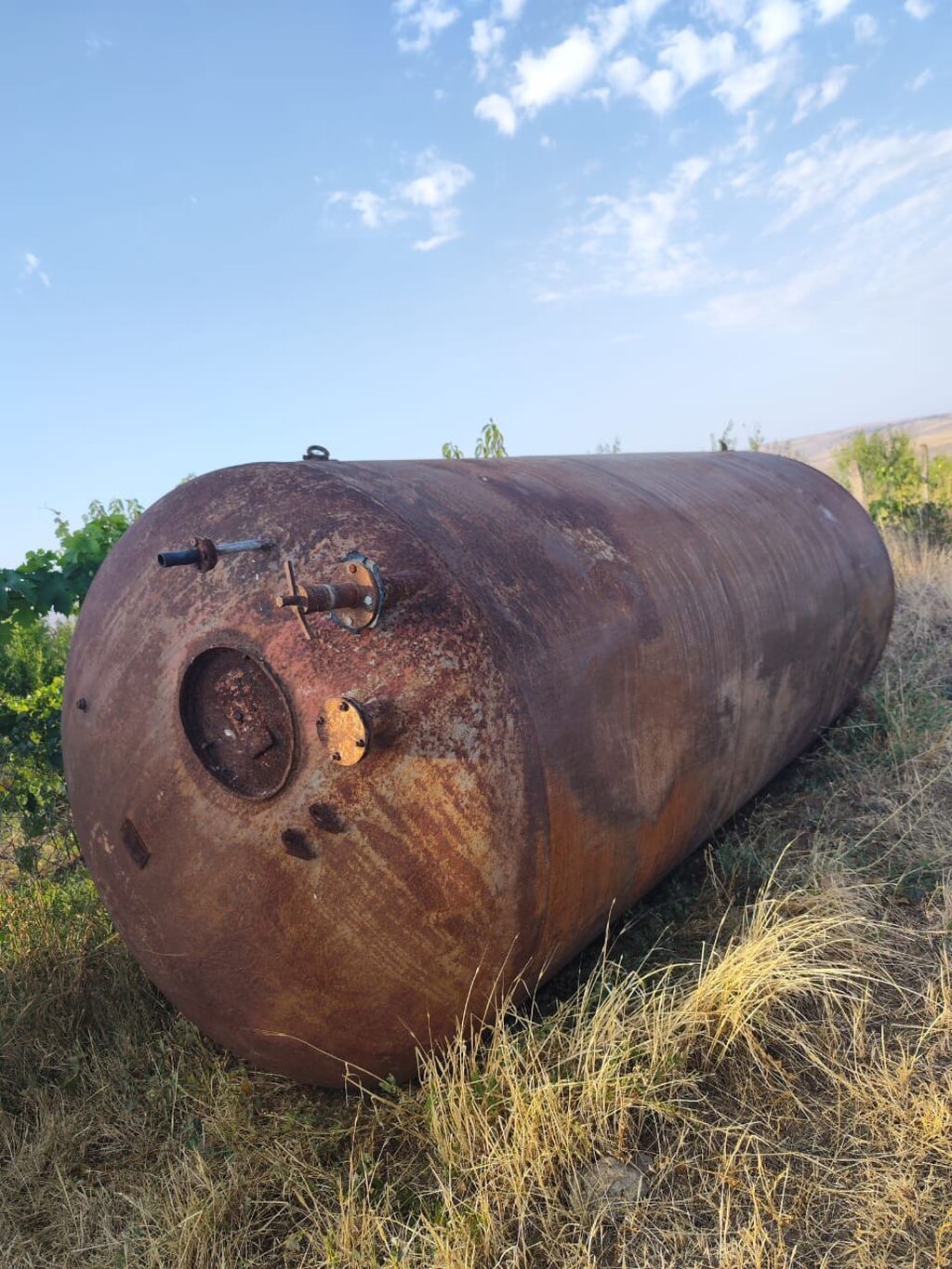 Metall silindrik çən 17 ton 484x210 ünvan Şamaxı - Material: qalın — Su çənləri, kanisterləri, bochkalar, Bakı (2)