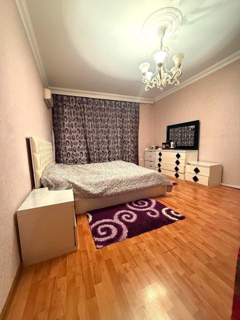 Satılır 3 otaqlı köhnə tikili 80 m² — Bakı