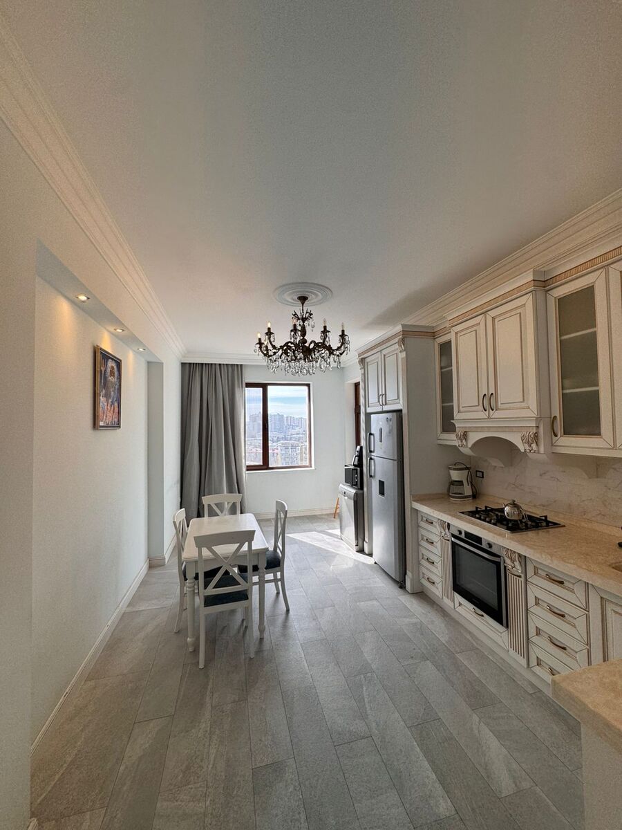 İcarəyə verilir 4 otaqlı yeni tikili 200 m² — Mənzil, Bakı (12)