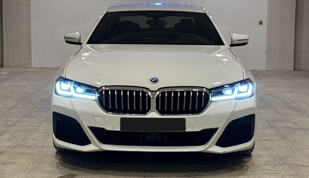 BMW 530e, 2.0 L, 12 kWh, 2023 il, 64 500 km — Avtomobillər, Bakı