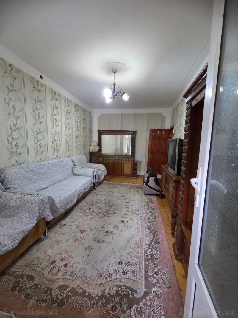 Kirayə verilir 3 otaqlı Mənzil Köhnə tikili 80 m² Bakı, Xətai r., Əhmədli m — Bakı
