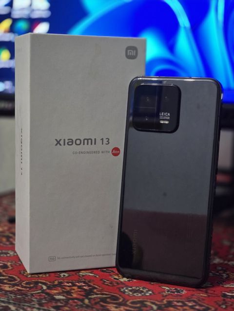 Xiaomi 13, 256 GB, rəng - Qara — Bakı