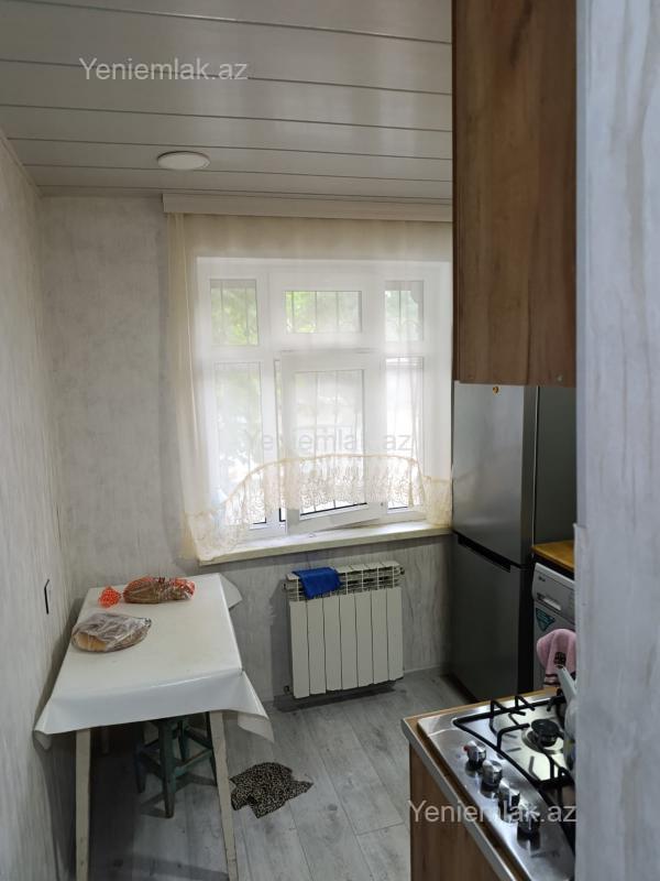 Satılır 2 otaqlı Bina evi menzil (Köhnə tikili), 50 m², 5-ci mikrorayon — Mənzil, Sumqayıt (4)