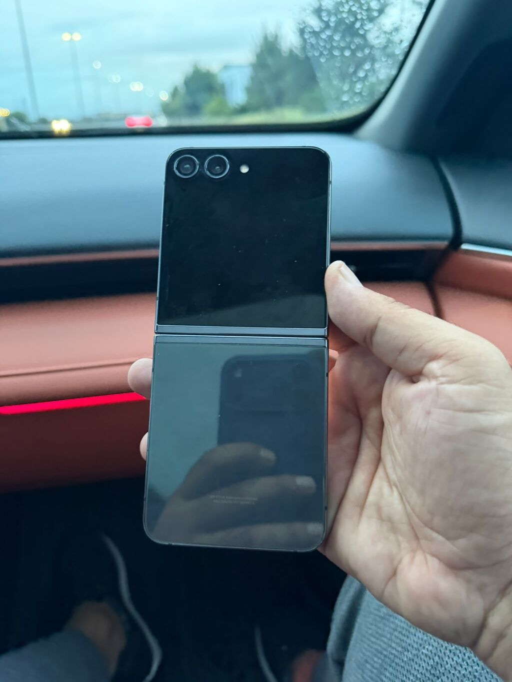 Samsung Galaxy Z Flip 5, rəng - Qara, Simsiz şarj — Samsung, Bakı (4)