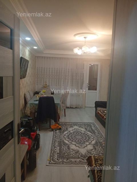 Satılır 3 otaqlı Bina evi menzil (Köhnə tikili), 70 m², 6-cı mikrorayon — Sumqayıt