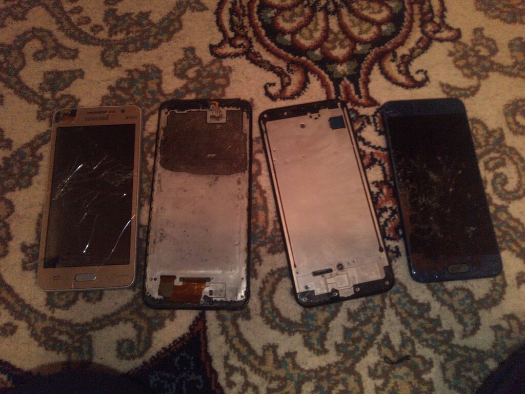 Samsung A10e, 128 GB, rəng - Göy, Qırıq — Samsung, Mingəçevir (2)