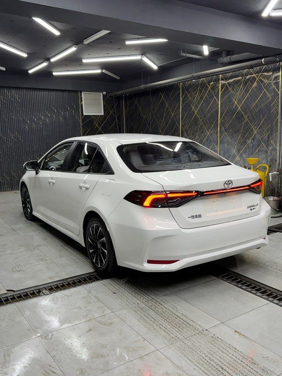 Toyota Corolla, 1.8 L, 0.85 kWh, 2026 il, yeni — Avtomobillər, Bakı (4)