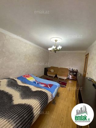 Satılır 1 otaqlı 40 m² köhnə tikili Ayna Sultanova heykəli — Mənzil (2)