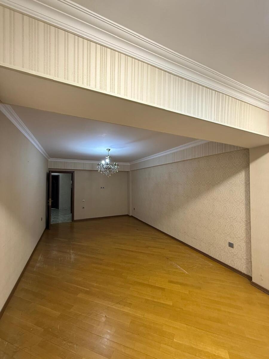Satılır 2 otaqlı köhnə tikili 65 m² — Mənzil, Bakı (2)