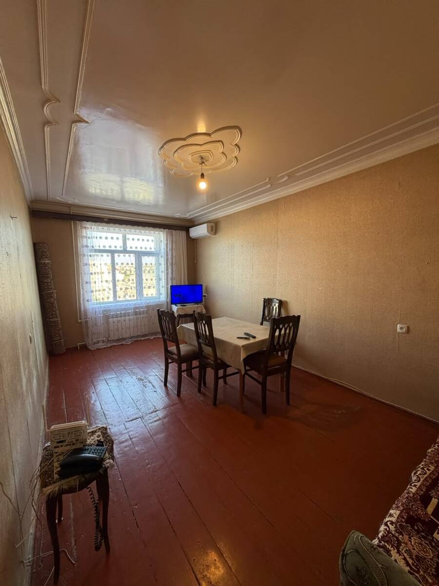 Satılır 2 otaqlı köhnə tikili 70 m² — Mənzil, Bakı (3)