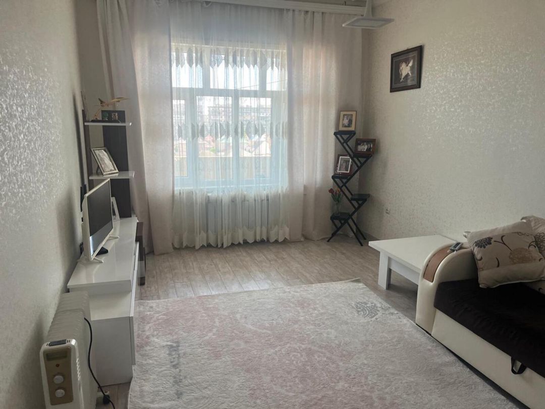 Satılır 4 otaqlı köhnə tikili 110 m² — Mənzil, Bakı (9)