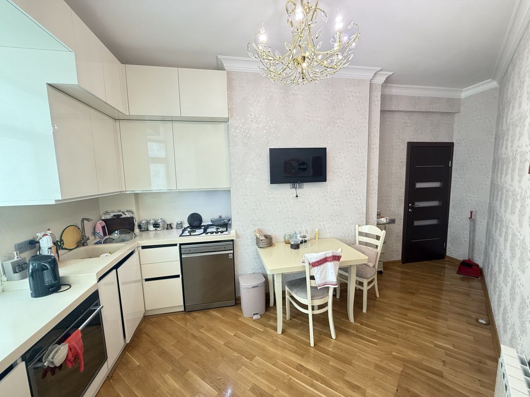 Satılır 3 otaqlı yeni tikili 130 m² — Mənzil, Bakı (7)