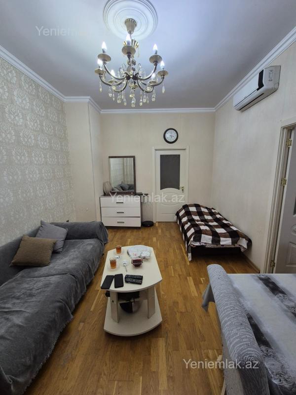 Satılır 3 otaqlı Bina evi menzil (Yeni tikili), 72 m², 10-cu mikrorayon — Mənzil, Sumqayıt (6)
