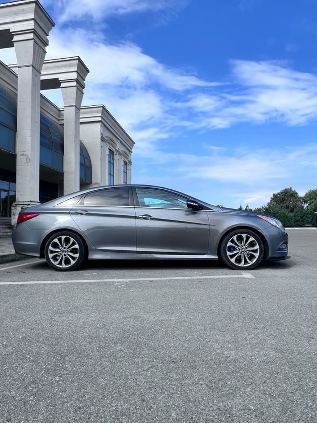 Hyundai Sonata sedan – boz rəngli, dinamik və komfortlu şəhər/tras 99-SA-962 — Avtomobillər, Ağdaş (3)