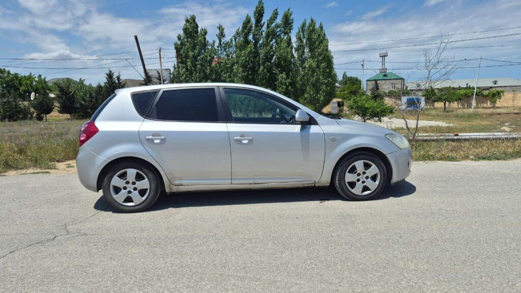 Kia Ceed, 1.6 L, 2007 il, 356 000 km 77-FO-406 — Avtomobillər, Bakı (3)
