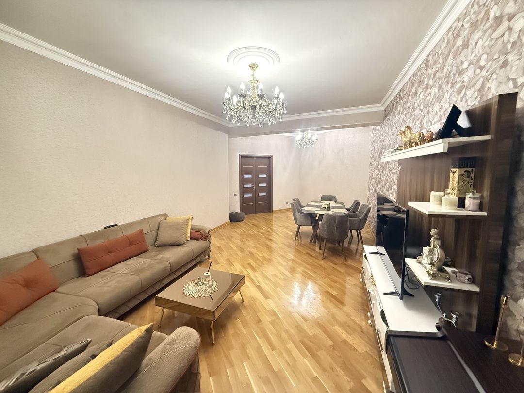 Satılır 3 otaqlı yeni tikili 130 m² — Mənzil, Bakı (2)
