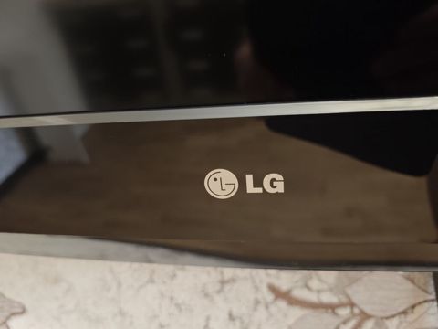 İşlənmiş Televizor LG LCD 32" FHD (1920x1080), Ünvandan götürmə — Bakı