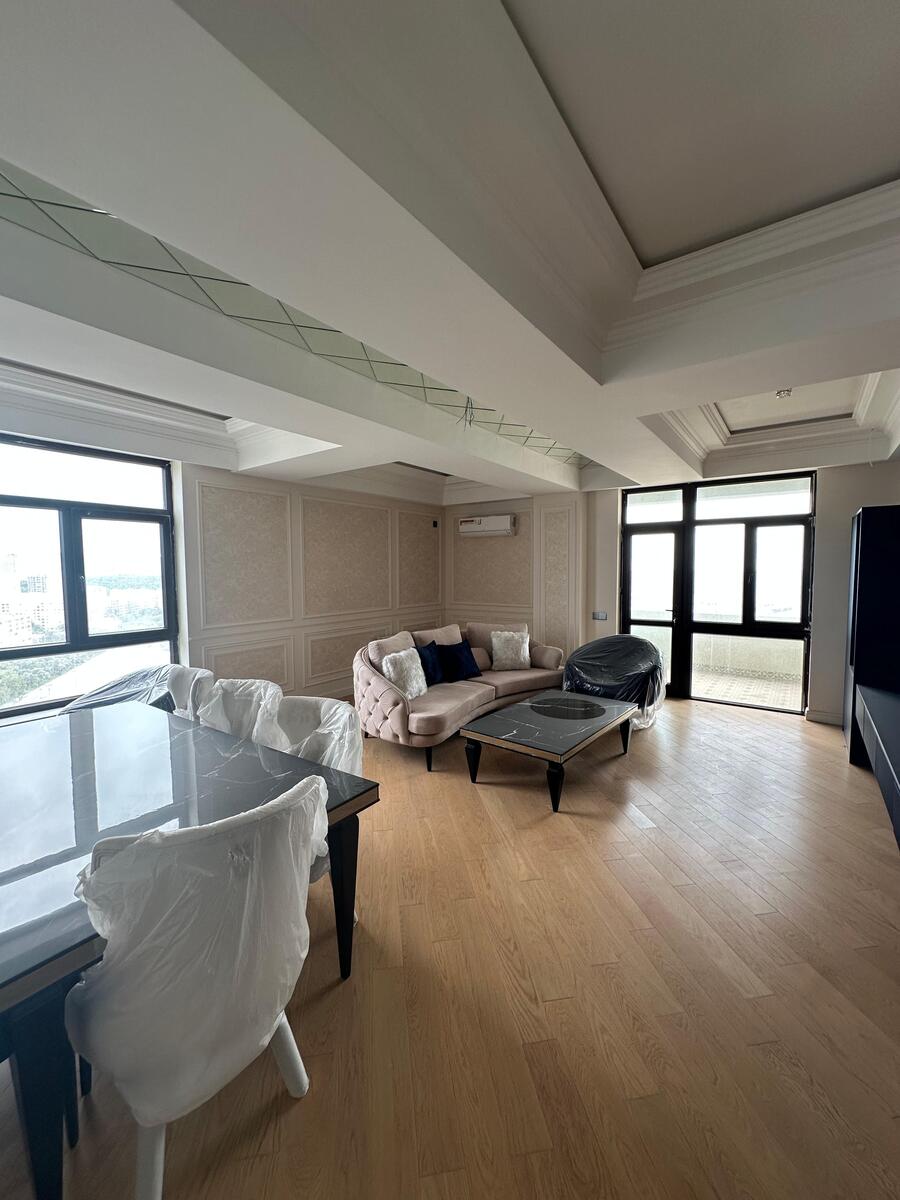 Satılır 5 otaqlı yeni tikili 235 m² — Mənzil, Bakı (4)